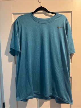 Men’s Nike Dri-fit shirt